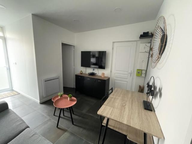 - Le Nuage - Unique, Espace Spa Privatif Et Jardin Avec Plancha Et Salon Privatif, Stationnement Public Gratuit Niort Exteriér fotografie